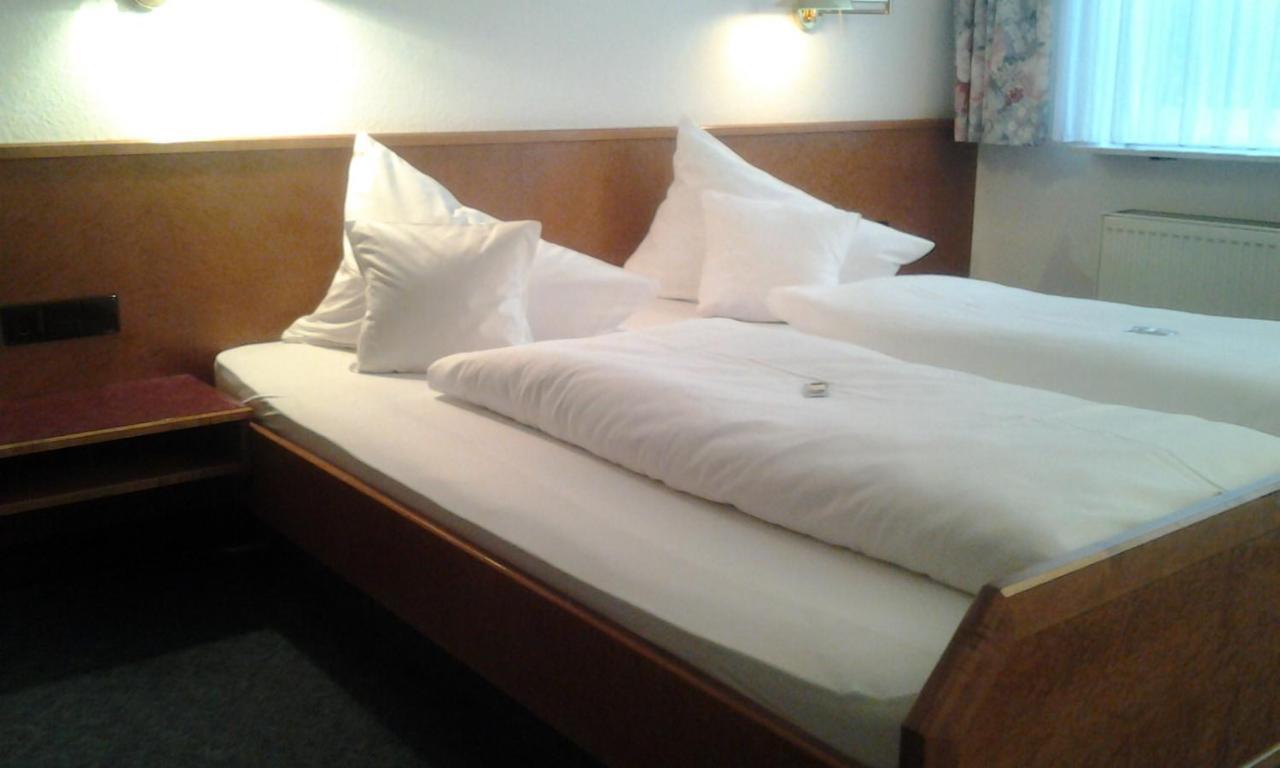 Hotel Zimmermann Filderstadt Bagian luar foto
