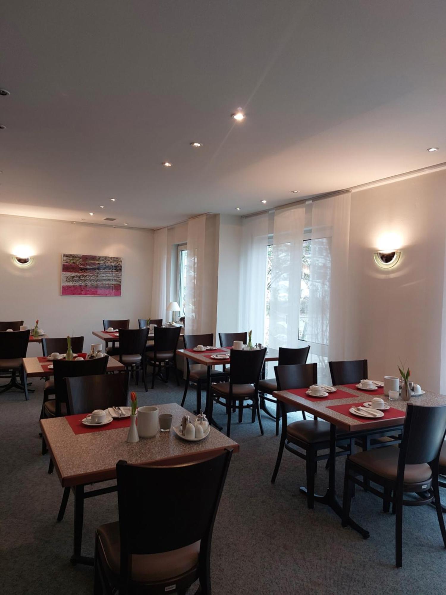 Hotel Zimmermann Filderstadt Bagian luar foto