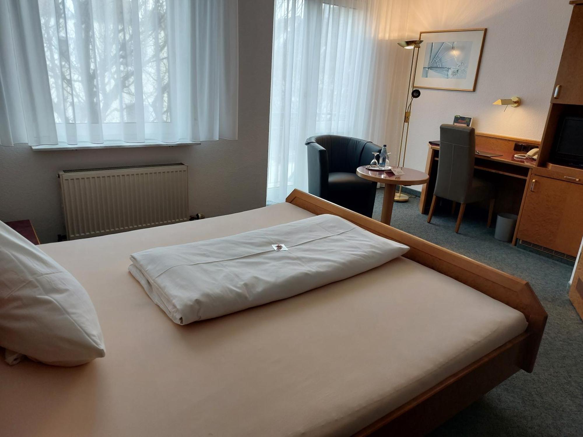 Hotel Zimmermann Filderstadt Bagian luar foto
