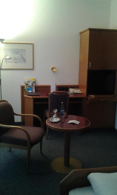 Hotel Zimmermann Filderstadt Bagian luar foto